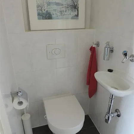 Sea & Dunes Гаага